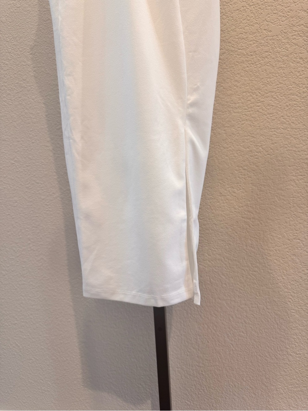 NWOT Lulu’s Elegant White V-Neck Sheath Dress with Side Slit - Picture 5 of 10